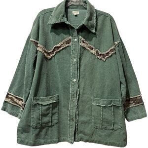 POL Oversized Green‎ Camo Patchwork Corduroy Button Down Shacket / Jacket Small